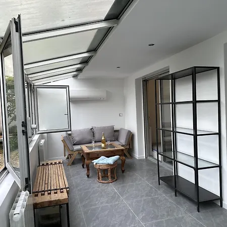Expo Cosy Appt T5 Avec Jardin 公寓