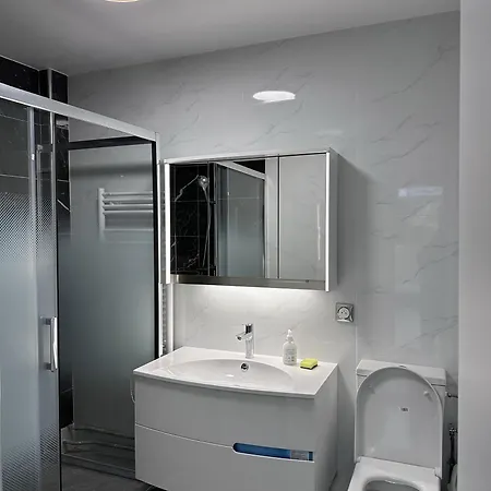 Апартаменты Expo Cosy Appt T5 Avec Jardin Париж